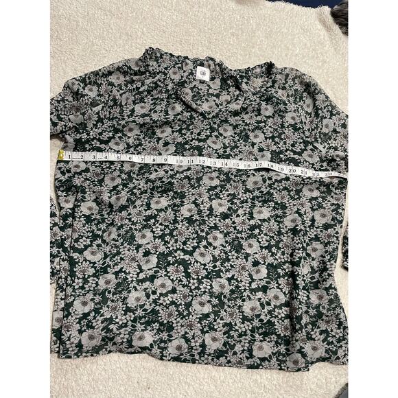 CAbi Women's Size Medium Split Neck Floral Peasant Long Sleeve Top Green Gray - Picture 3 of 9